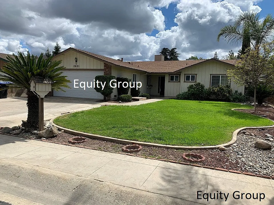 2921 W Country Ave