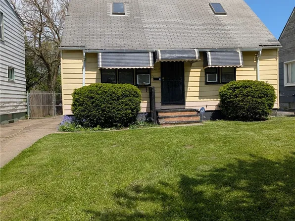 14909 Lotus Dr, Cleveland, OH 44128