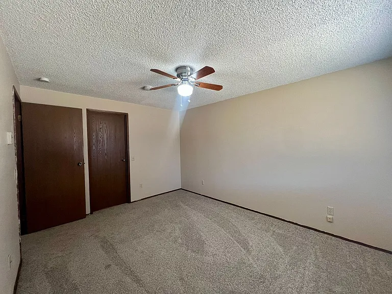 9236 White Fir Dr NE #B — Photo 8