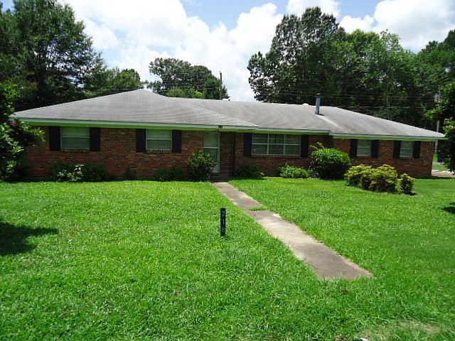 1st image of 218 Rollins Dr