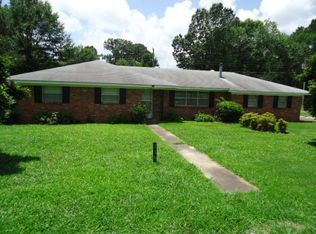 218 Rollins Dr, Batesville, MS 38606