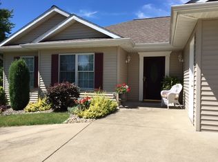 115 Dawn Estates Dr, Middlebury, IN 46540
