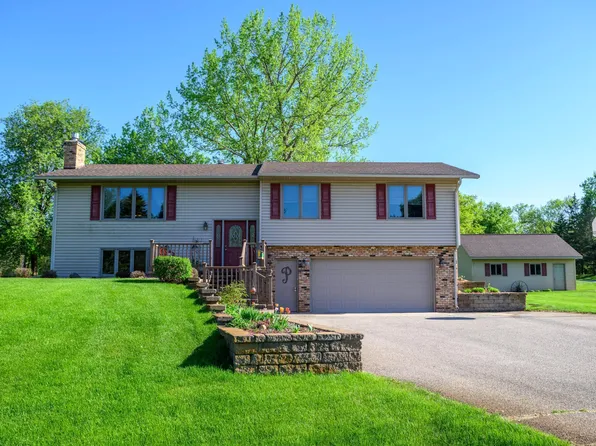 2914 Crestwood Dr NE, Alexandria, MN 56308