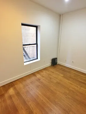 Rented by Trion Real Estate Management | media 25