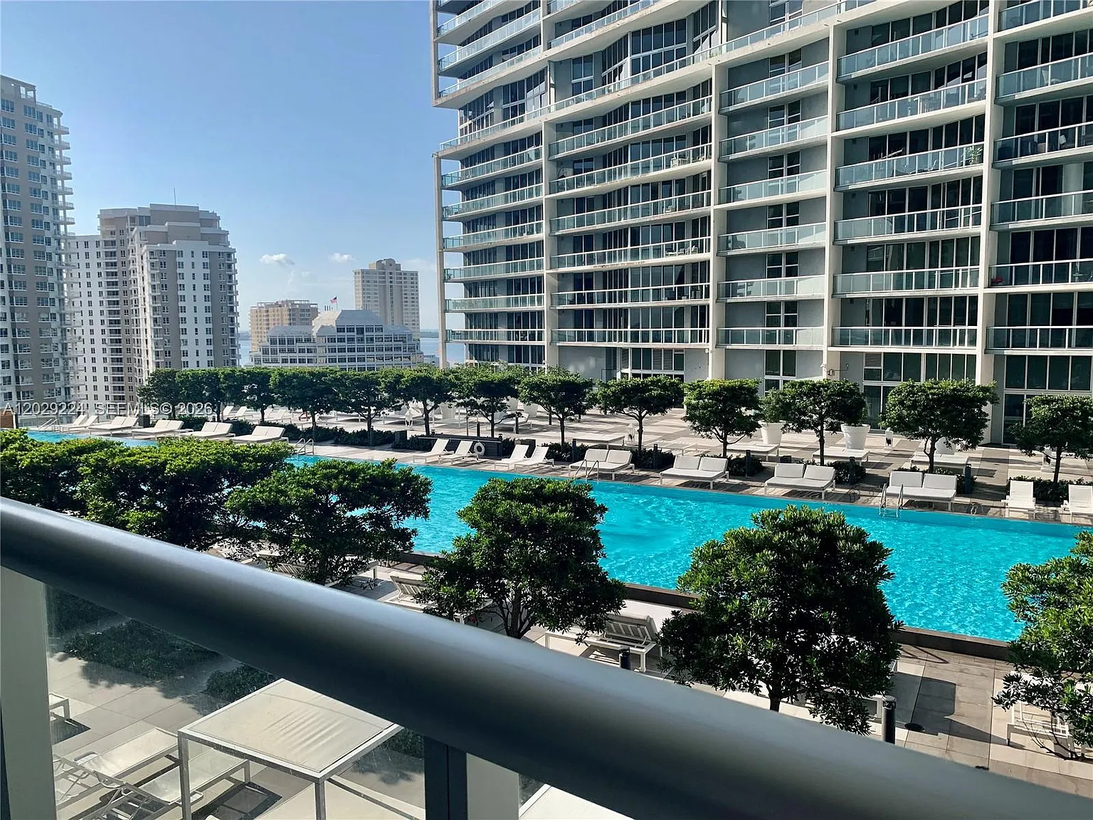 1 bed, 1.0 bath, $4,000 — Photo 3