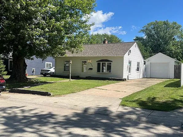 2309 41st St, Rock Island, IL 61201