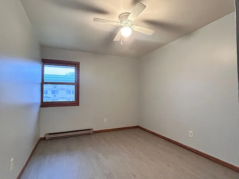950 N Kelly St — Photo 7