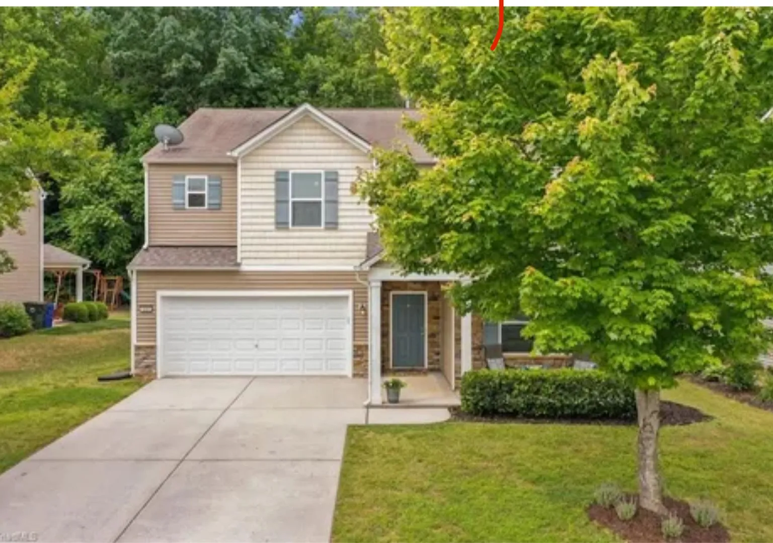 Beautiful Five Bedroom Home In Mebane — Photo 1