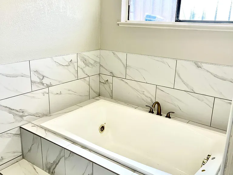 11676 Andrienne Dr — Photo 22