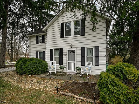 2nd image of 374 N River Rd