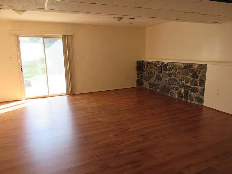 7734 Chatfield Ln — Photo 25