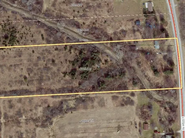 5489 Emmett Rd, Emmett, MI 48022