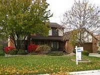 24779 White Plains Dr photo 1