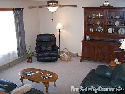Dining area
						:
						A great gathering place for the family
