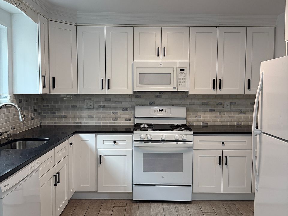 1st image of 7550 Furmanville Ave Floor 2