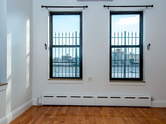 8_Lombardy_Street__BR-26