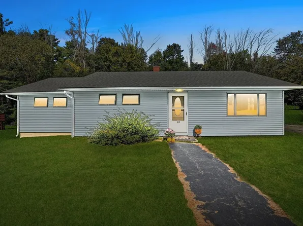 10 Sunset Ln, Spencer, MA 01562