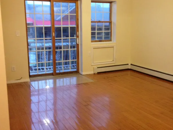 56-26 Van Cleef Street image 4 of 28