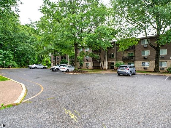 2nd image of 314 Federal Hill Rd BLDG C BLDG C #314