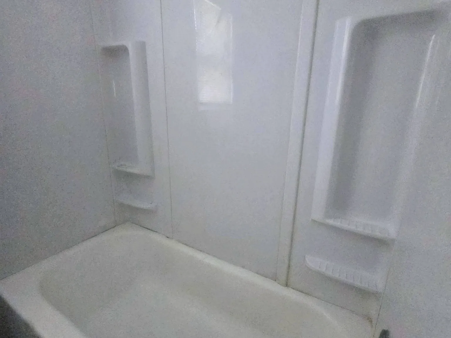 3 bed, $2,200 — Photo 2