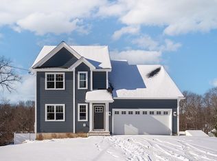 190 Hillcrest Ave, West Springfield, MA 01089