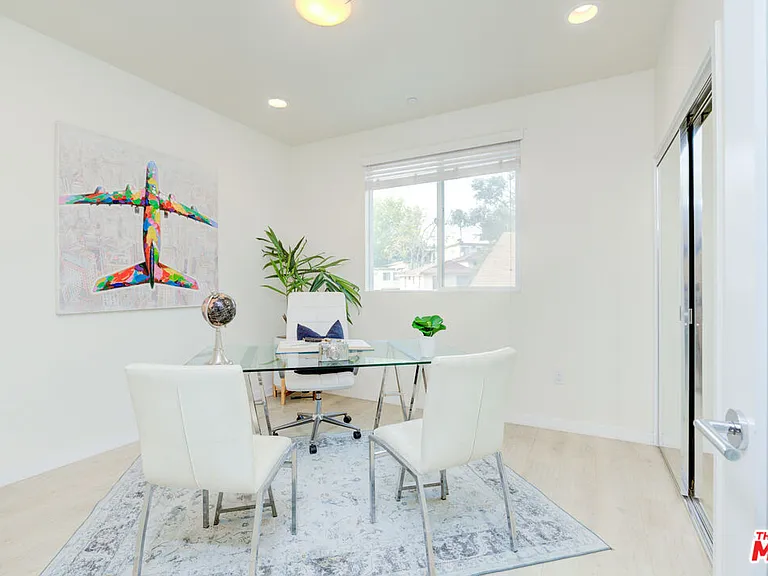 11912 Laurelwood Dr #201 — Photo 27