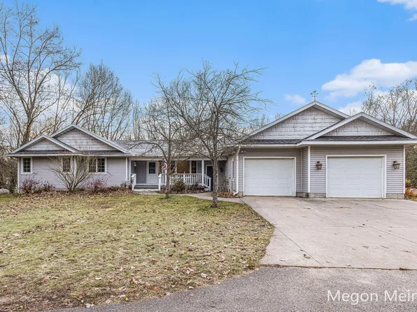 8594 Godfrey Rd, Belding, MI 48809