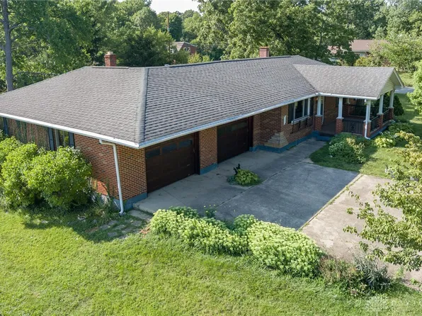 1851 Woods Dr, Dayton, OH 45432