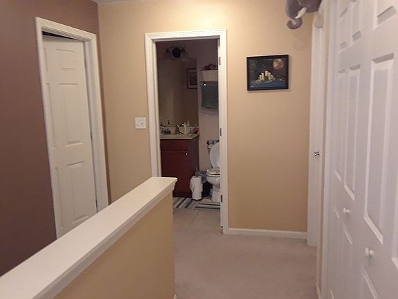 shared bathroom for 2nd&3rd rooms
