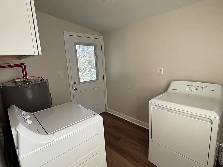 4201 Hawthorne Ave SW — Photo 19