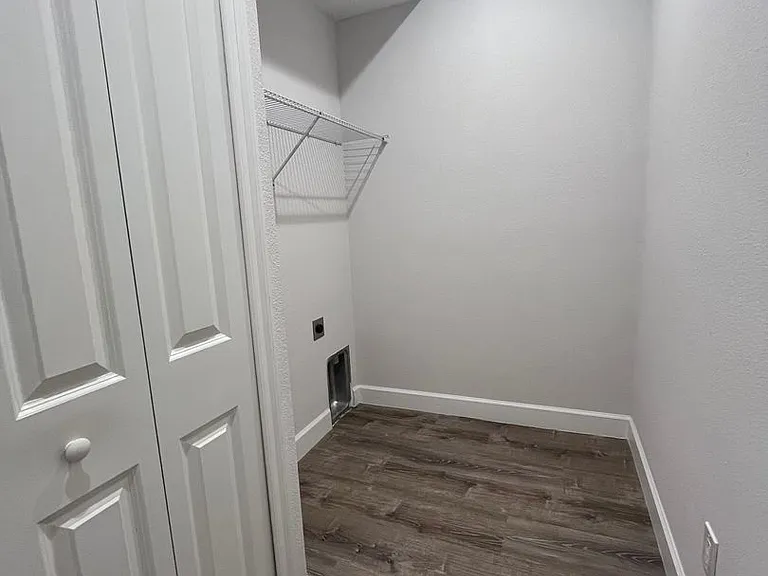 38 Pine Hill Ln #B — Photo 16
