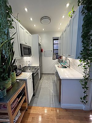 1st image of 1720 2nd Ave APT 5D