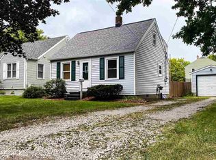 1903 James St, Essexville, MI