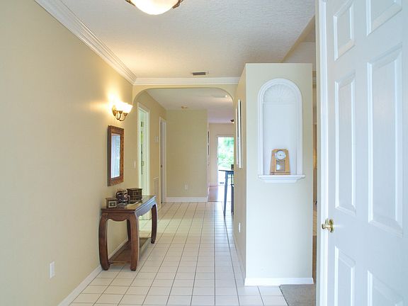 2nd image of 2811 SE Eagle Drive