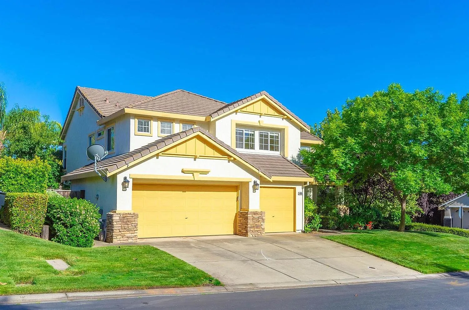 4891 Knightswood Way photo 1