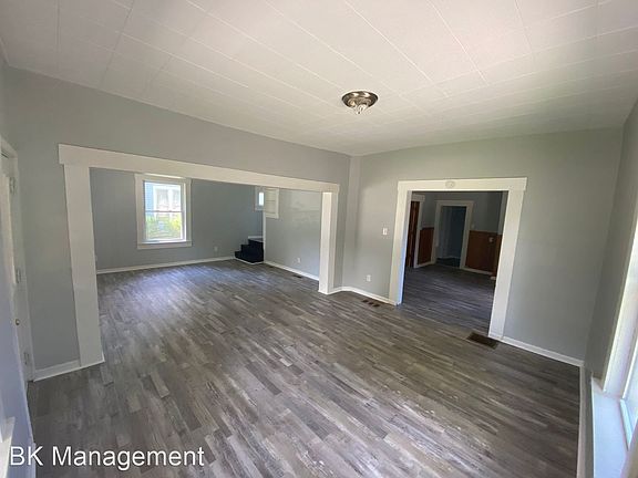 2nd image of 808 Milligan St