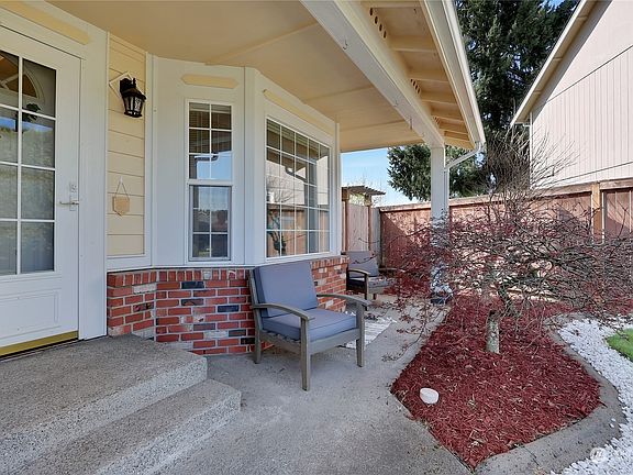 3rd image of 20522 82nd Avenue Ct E