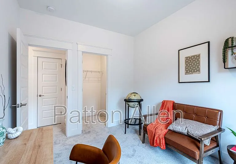 153 Collin Pl #16 — Photo 25