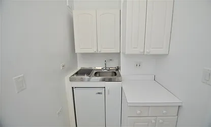 Rented by Manhattan Realty Group