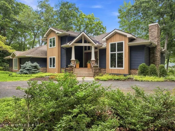 7177 Aqua Fria Ct SE, Grand Rapids, MI 49546