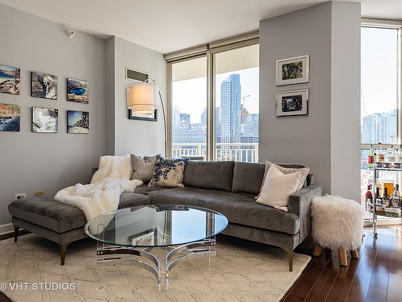 2nd image of 645 N Kingsbury St APT 1604