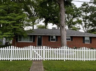 210 S 6th St, Mascoutah, IL