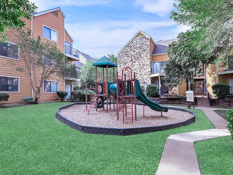 The Landing Apartments — Photo 39