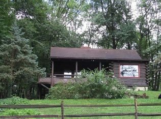 65 Hertzog School Rd, Mertztown, PA 19539