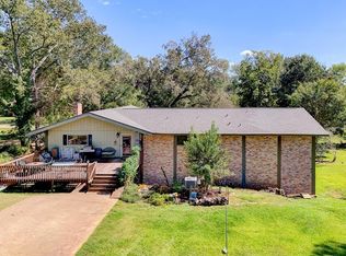 1107 Newitt Vick Dr, Vicksburg, MS 39183