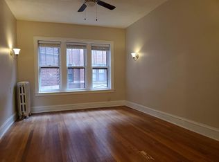 1372 W Estes Ave #2, Chicago, IL 60626