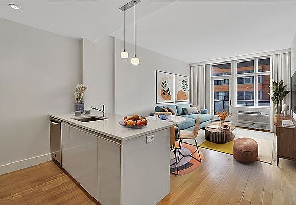 2nd image of 2-26 50th Ave #11D