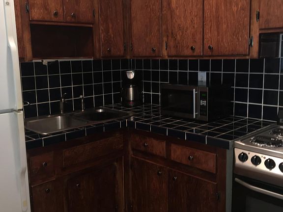 5th image of 160 Isle Of Venice Dr APT 22