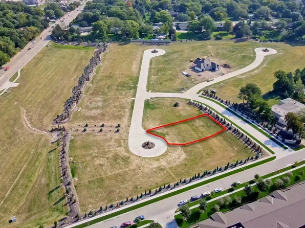 2215 Autumn Ct, Lincoln, NE 68512