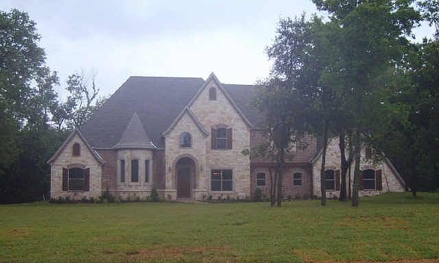 1st image of 4037 Estancia Way